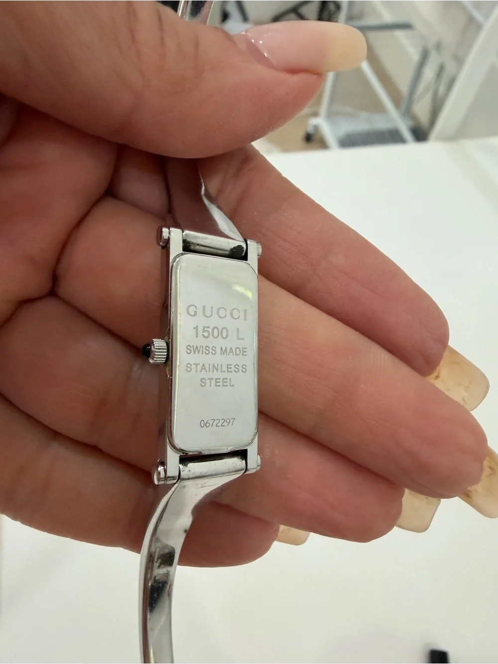 Vintage Gucci 1500L Silver Bangle Watch